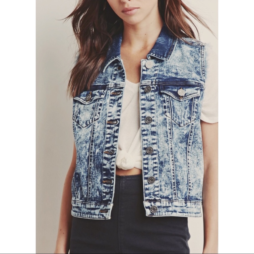 Forever 21 Denim Acid Wash Jean Vest